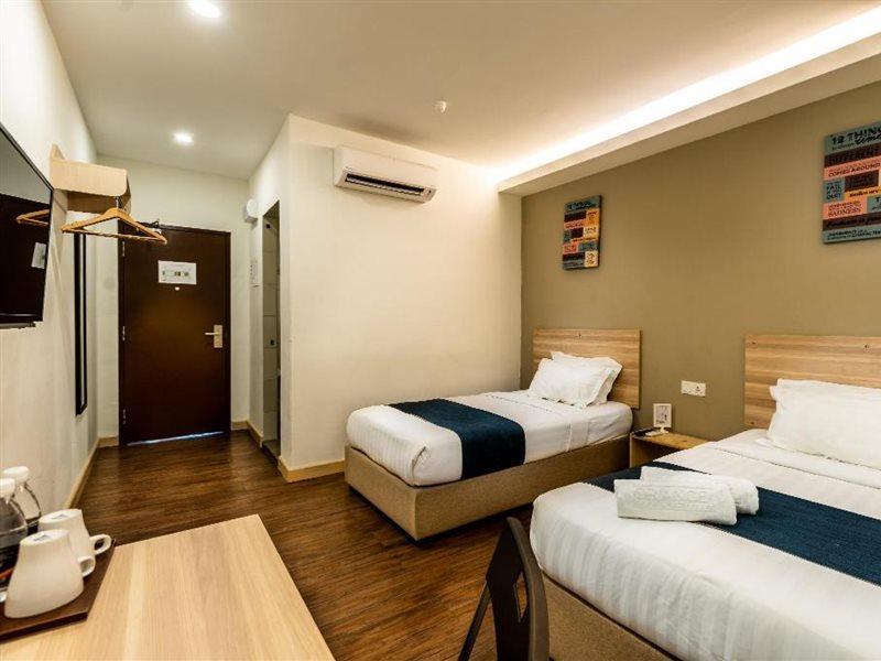 Orange Hotel Kota Kemuning @ Шах Алам Екстериор снимка