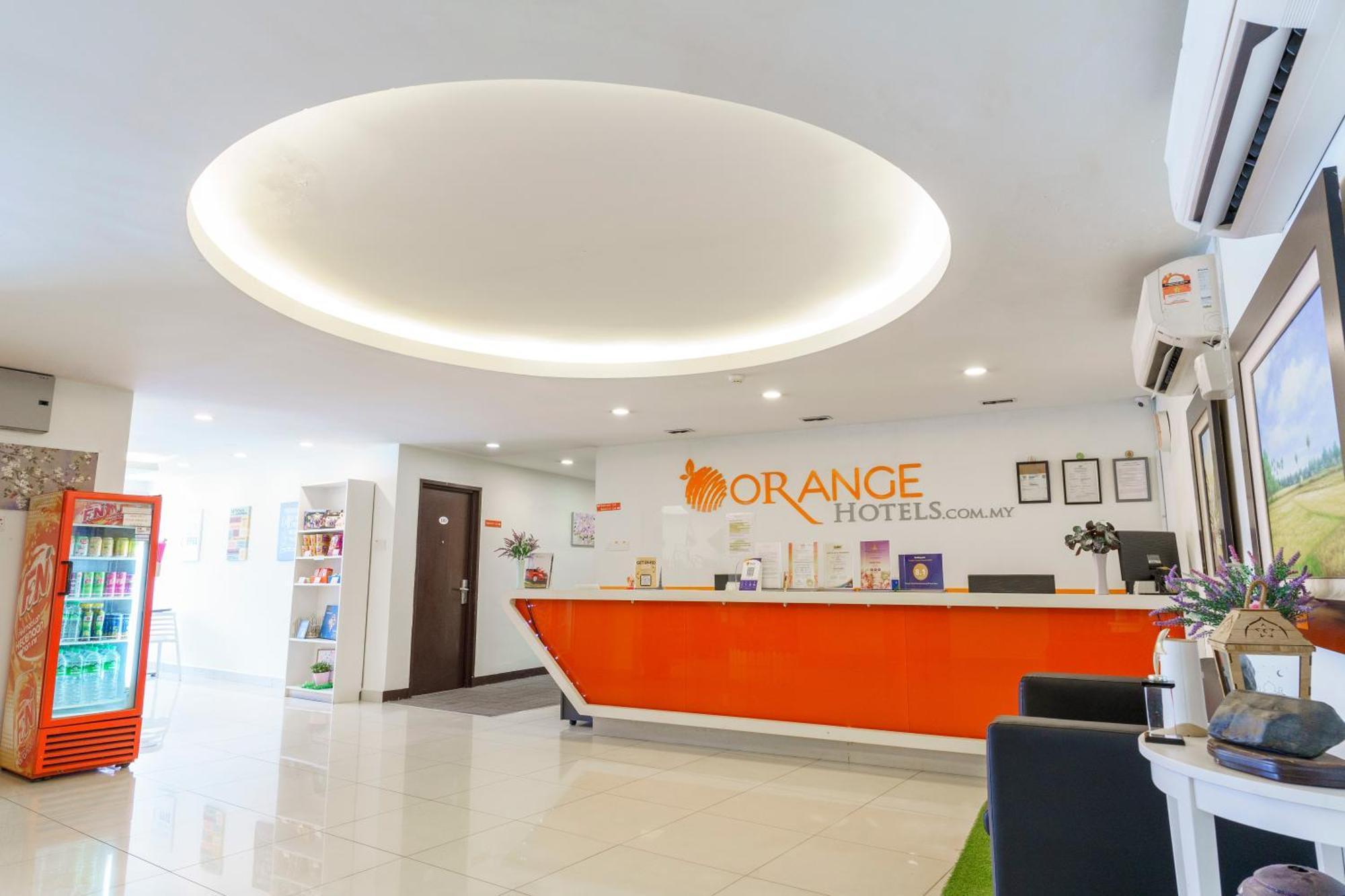 Orange Hotel Kota Kemuning @ Шах Алам Екстериор снимка