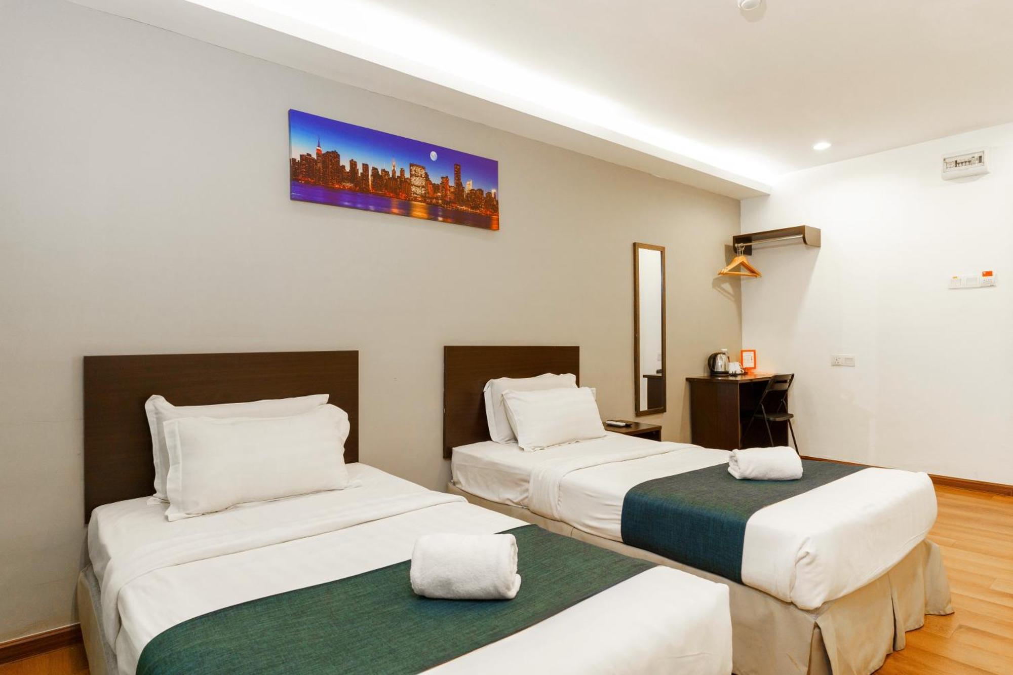 Orange Hotel Kota Kemuning @ Шах Алам Екстериор снимка