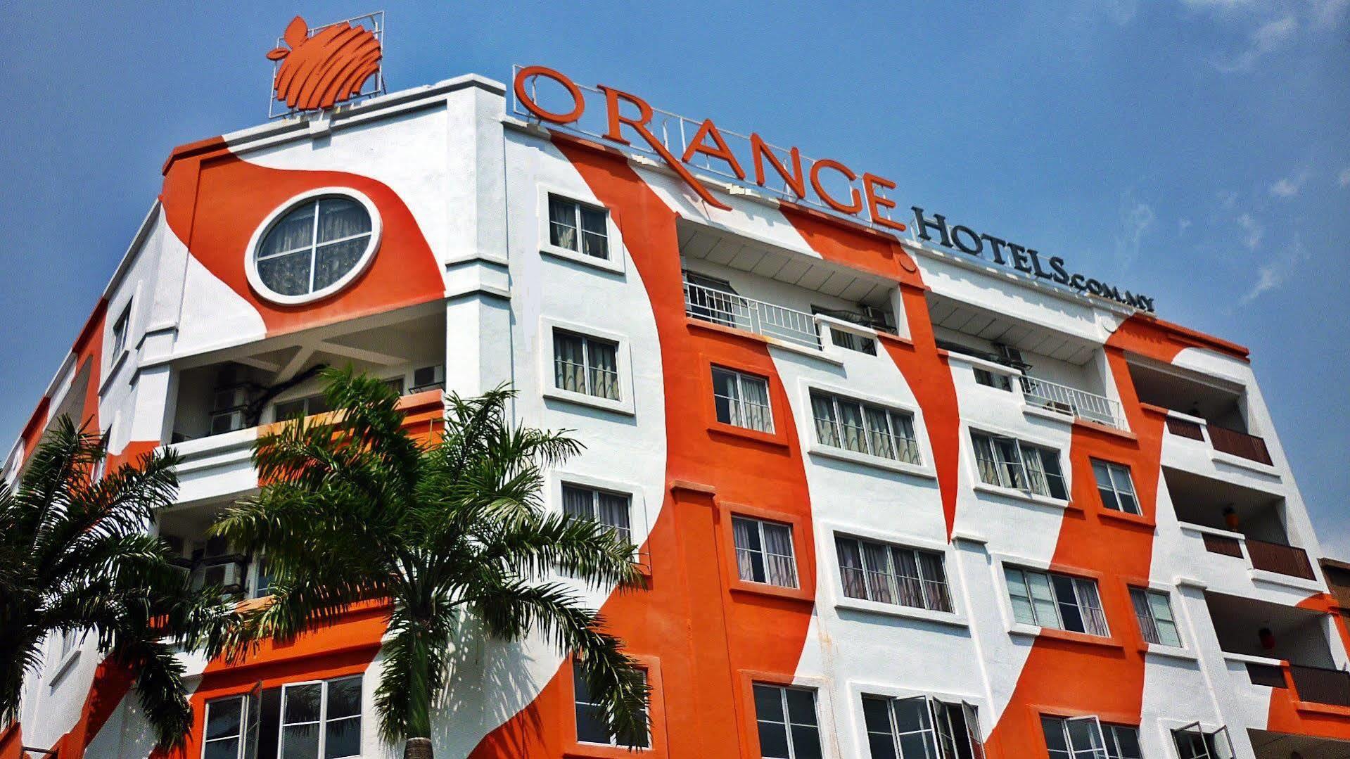 Orange Hotel Kota Kemuning @ Шах Алам Екстериор снимка