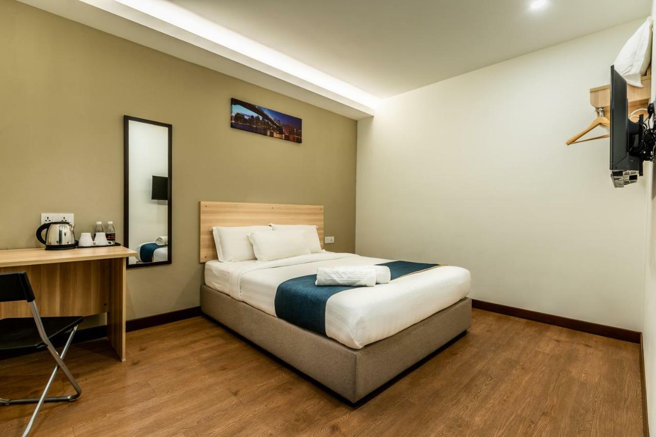 Orange Hotel Kota Kemuning @ Шах Алам Екстериор снимка